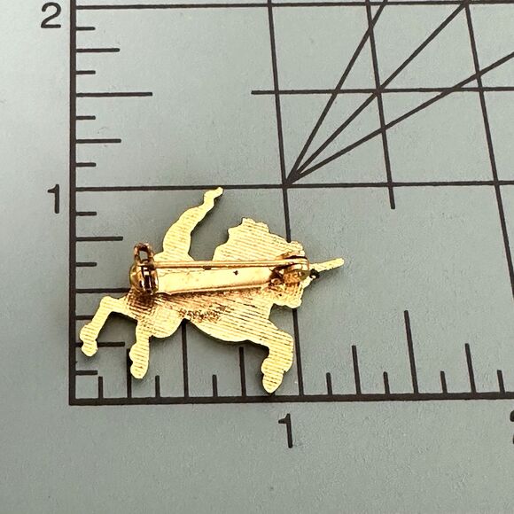 Vintage 1980 Gift Creations Unicorn Cloisonne Lapel Pin Brooch White Gold Enamel - Picture 7 of 9